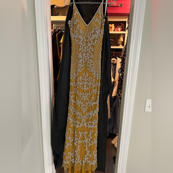 Paul Rekhi Prom Dress - Picture 2 of 9